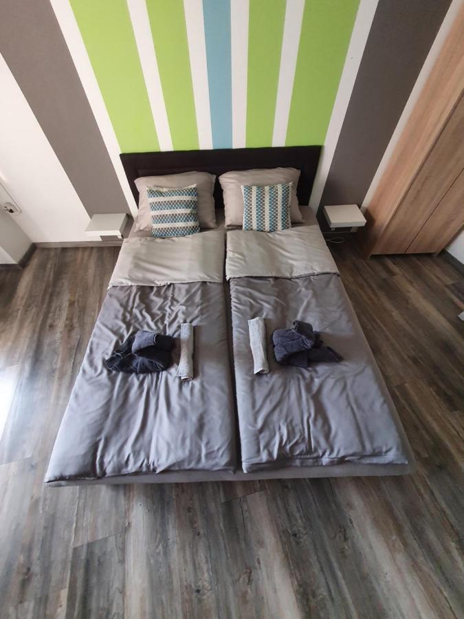 Lexi Apartman Apartment Hajduszoboszlo Bagian luar foto